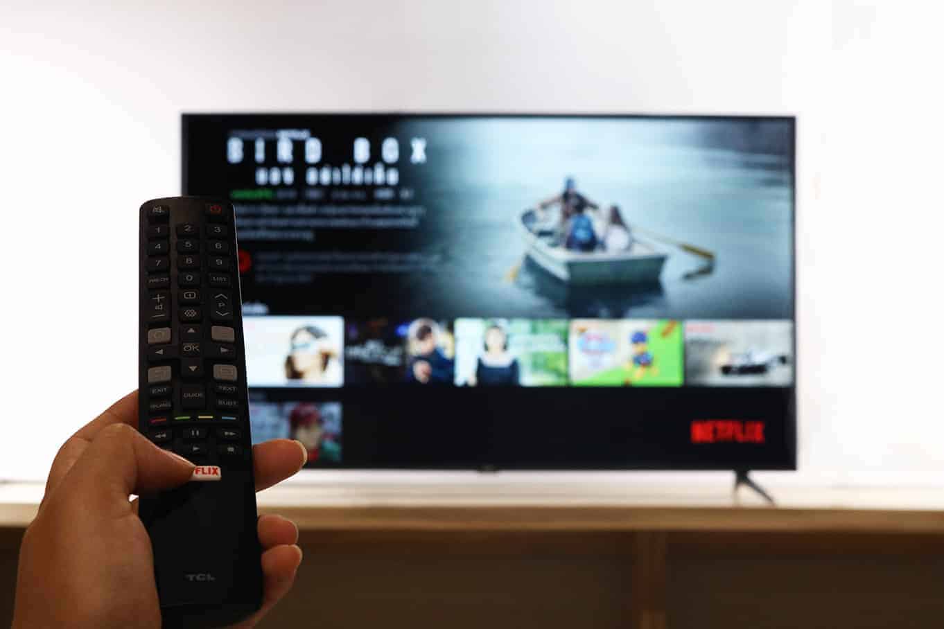 TCL-P65-ปุ่ม-Netflix-บนรีโมททีวี