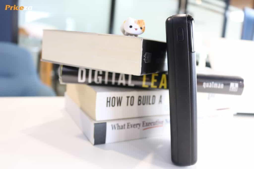 Powerbank Yoobao P2w Premium edition 20,000 mAh ด้านข้าง