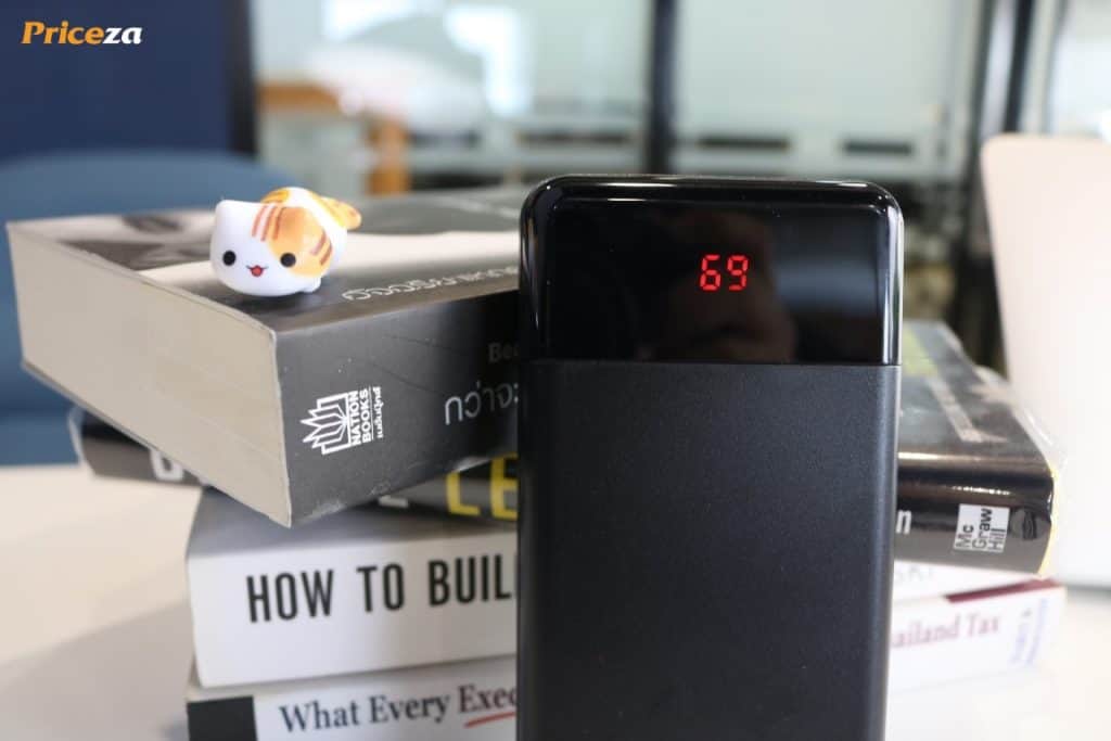 Powerbank Yoobao P2w Premium edition 20,000 mAh ด้านหน้า