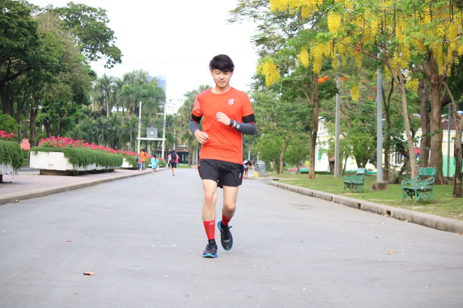 ชุดออกกำลังกาย Compressport ใส่วิ่ง