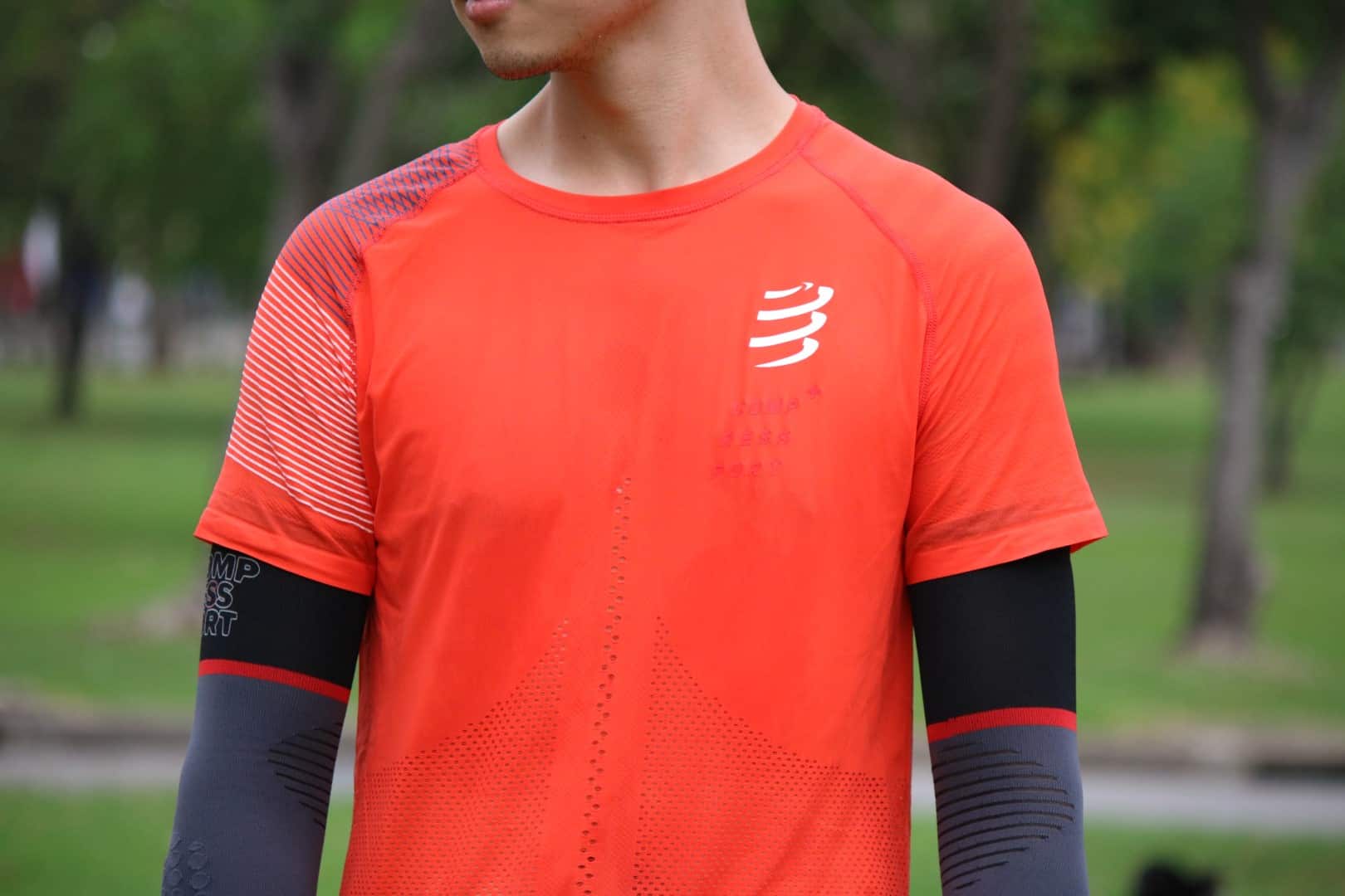 ชุดออกกำลังกาย Compressport เสื้อยืด Racing SS TShirt Man