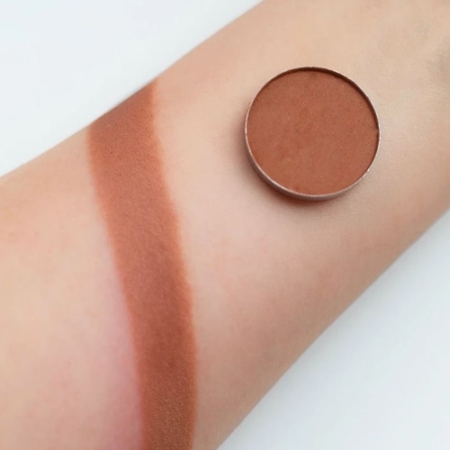 อายแชโดว์ เนื้อแบบ Matte