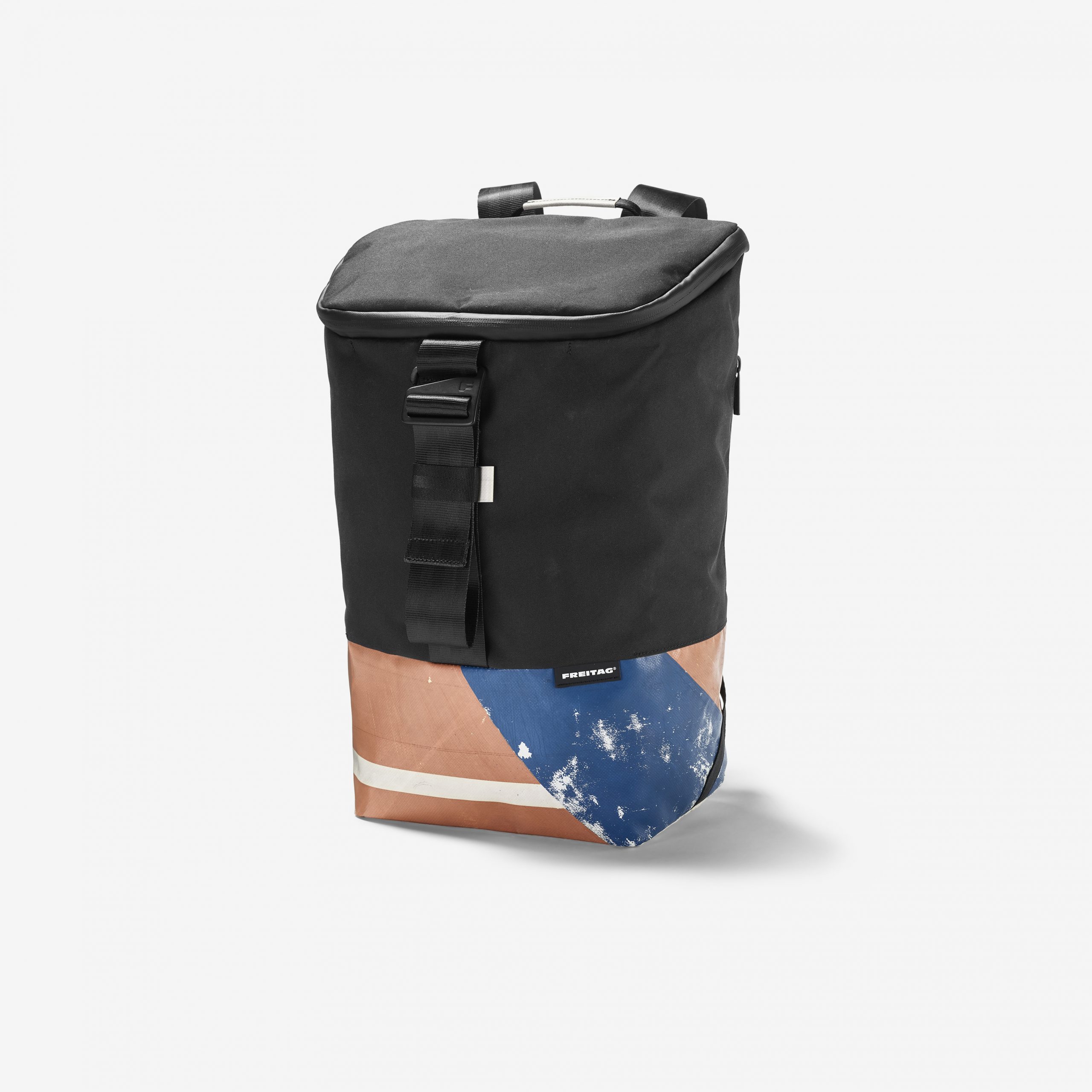 กระเป๋า Freitag ซื้อที่ไหนถูกที่สุด