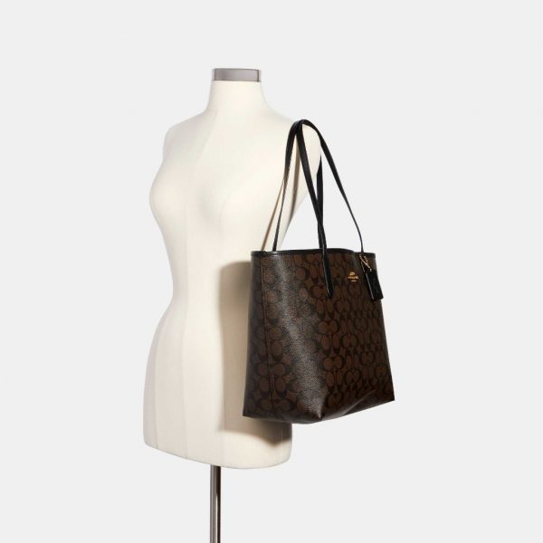 กระเป๋า Coach 5696 City Tote In Signature Canvas
