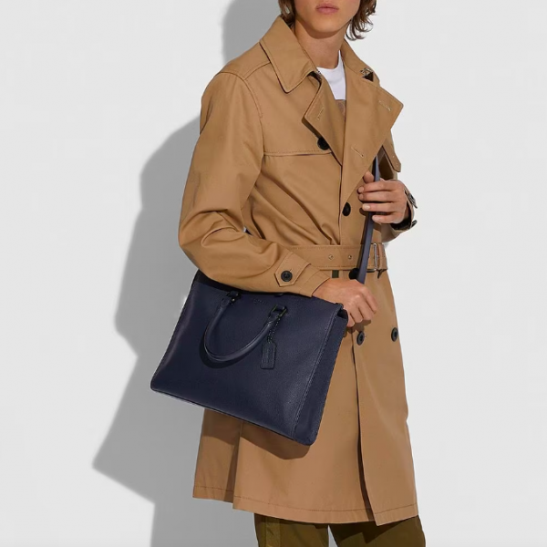 กระเป๋า Coach Gotham Folio