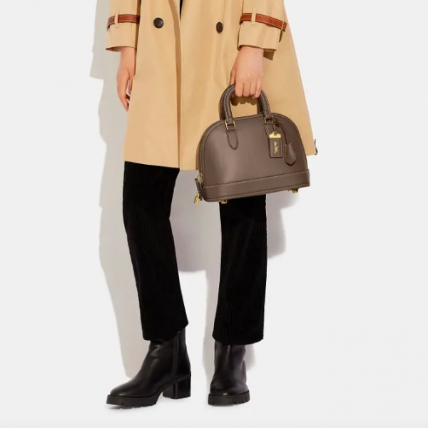 กระเป๋า Coach Revel Bag