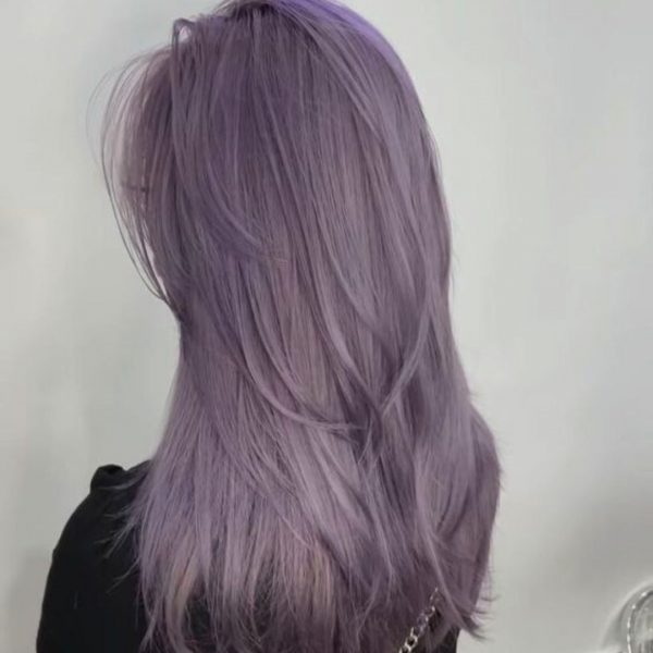 ผมสีม่วงอมเทา