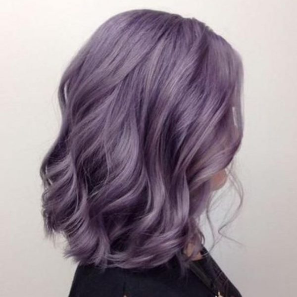 ผมสีม่วงอมเทา