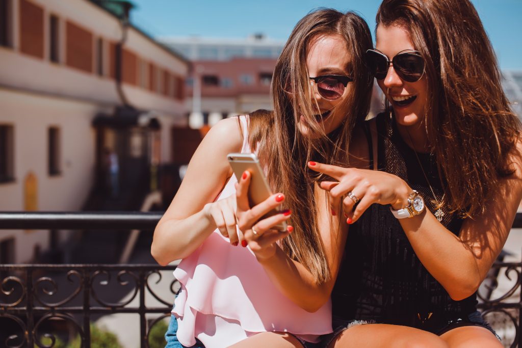 แนวโน้ม Demographics ของ โซเชียลมีเดีย (Social Media) ปี 2020 2